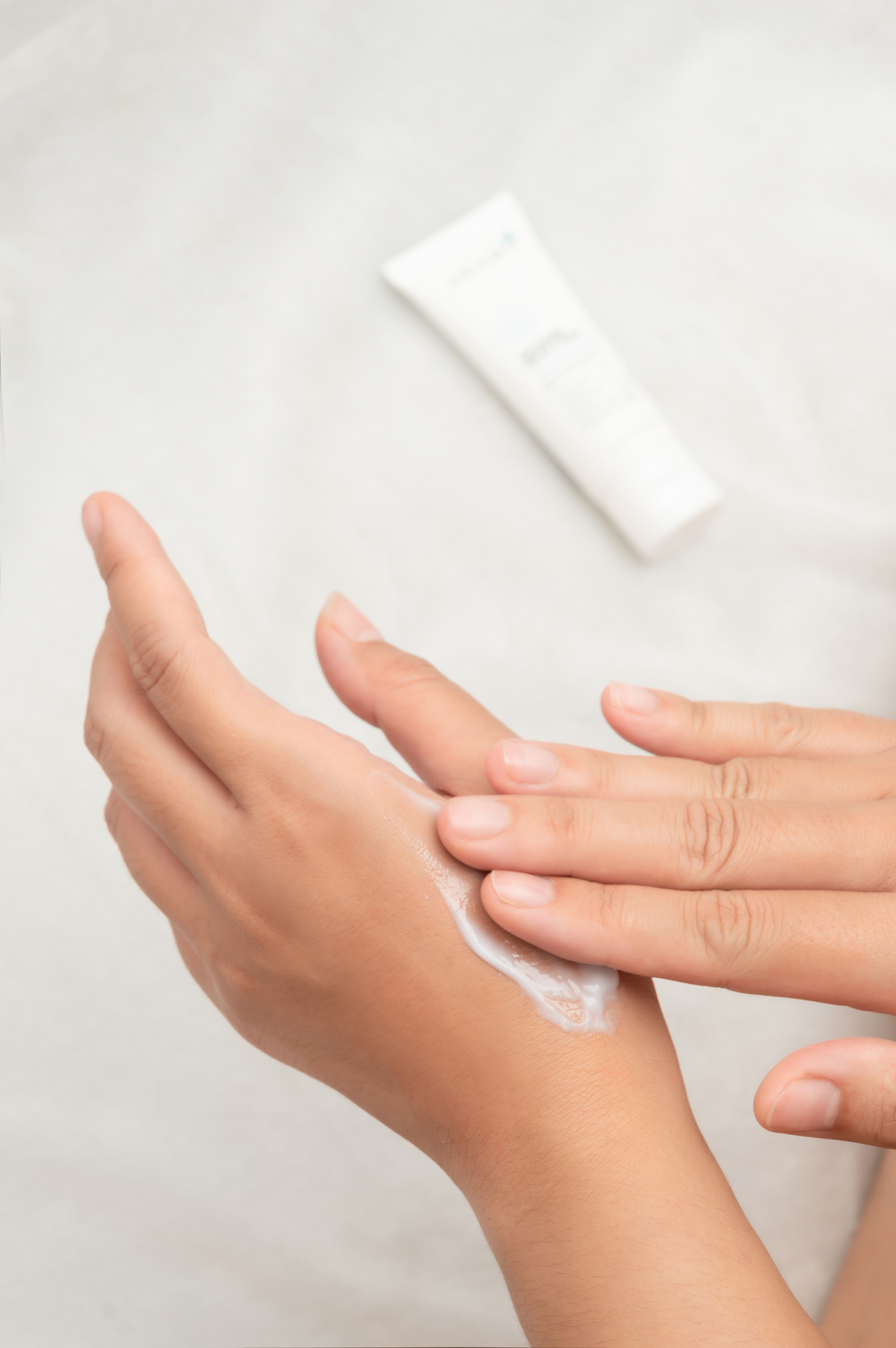 AKAMU Ceramide Hand Cream - Image 5